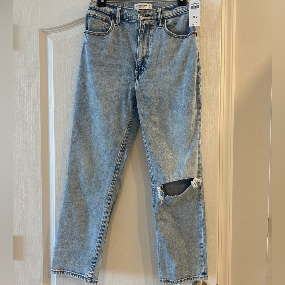 Abercrombie & Fitch Ankle Straight Ultra High Rise Jeans